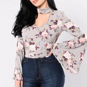 Floral Choker Neck Bell Sleeve Top Open Back - Grey Pink